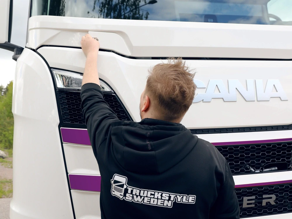 Kryt stěračů "květináč" pro Scania NTG TSS - Hladký