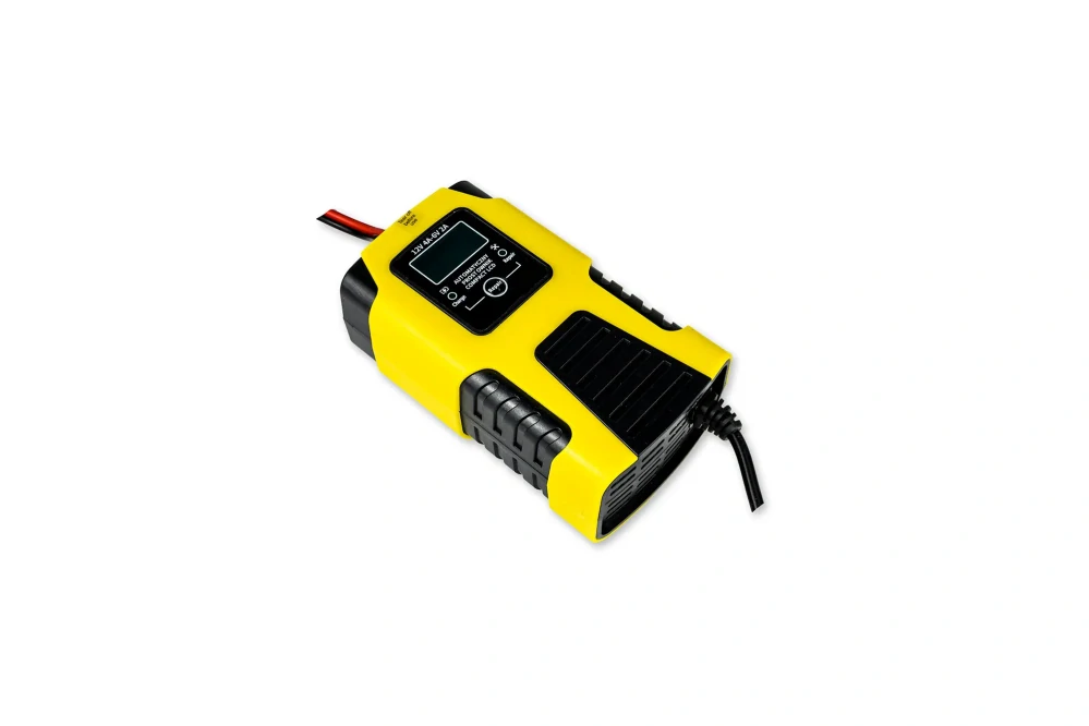Automatická nabíječka autobaterií Volt Polska Compact 6/12 V, 2/4 A, LCD