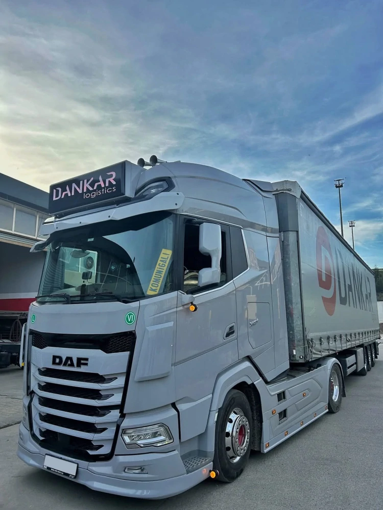 Boční lišty Truck King DAF XG, XG+ s bočním výfukem, hliník, 2x 5 otvorů