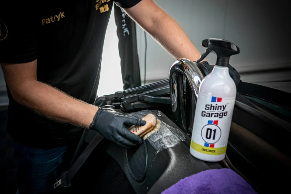 Univerzální čistič interiéru auta Insider Shiny Garage 500ml