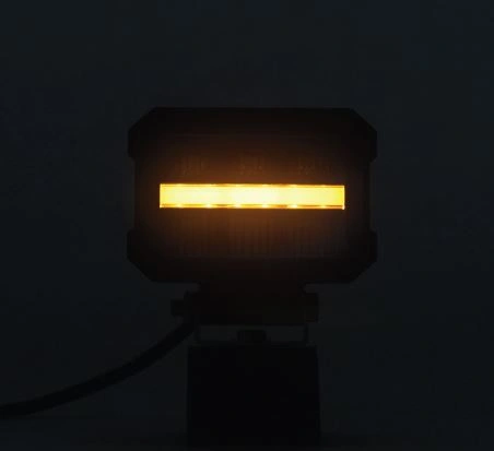 Pracovní LED světlo Sentry 4000 lm, 10–30 V, červená/oranžová pozička