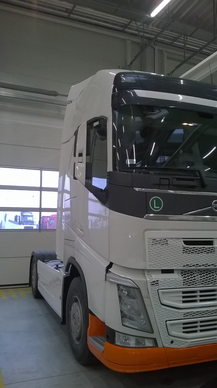 Střešní a zakabinové spoilery pro VOLVO FH4/5 Globetrotter