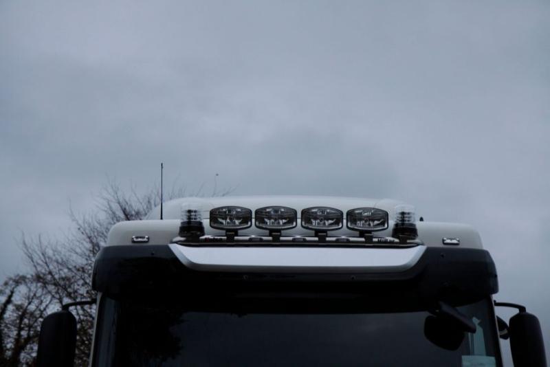 Střešní nerezový rám Kelsa HiBar DH15 pro DAF XF106 Facelift Spacecab