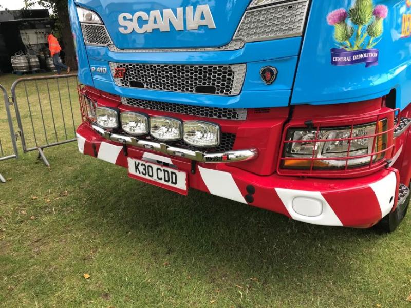 Přední nerezový rám Kelsa MiniBarXT pro Scania Next Generation R&S střední, vysoká kabina