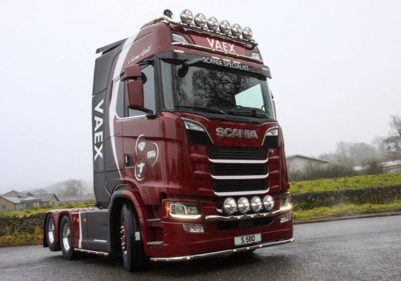 Nerezový rám po nárazník Kelsa LoBar Hluboký nárazník pro Scania Next Generation R, S, P, G Střední kabina