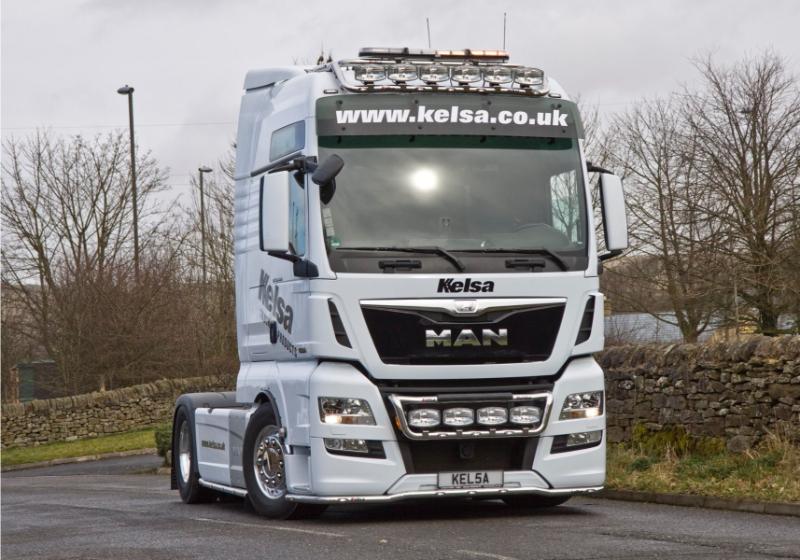 Přední nerezový rám Kelsa MultiBar pro Man TGX Euro6 XL | XLX | XXL