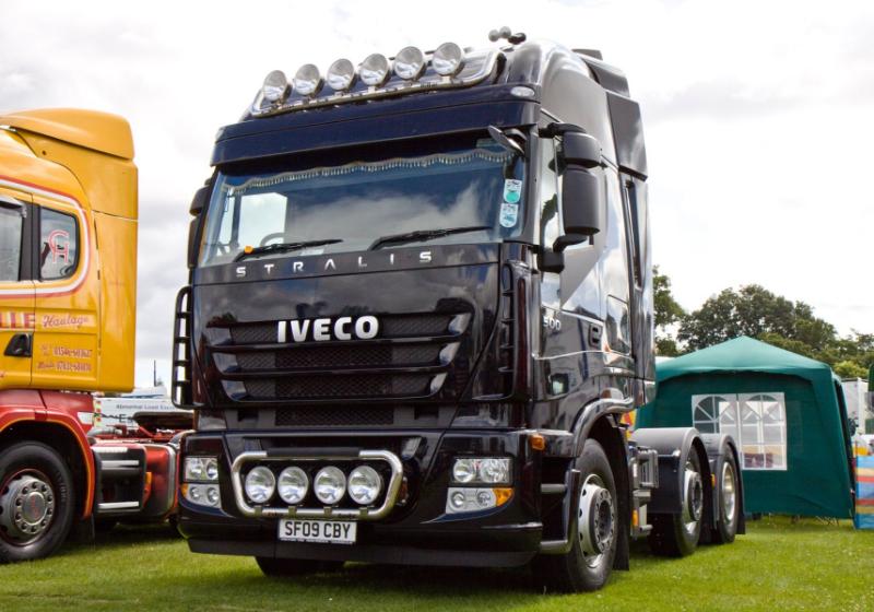 Střešní nerezový rám Kelsa HiBar pro  Iveco Stralis Cube s HIWAY Active Space/Time