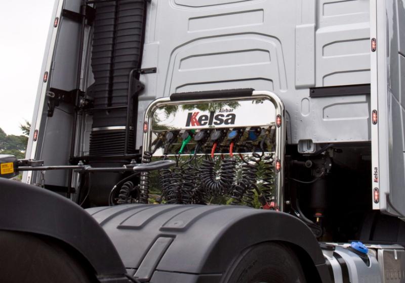 Nerezový rám Kelsa AirBar pro Volvo FH 2013- a 2021- Globetrotter XL