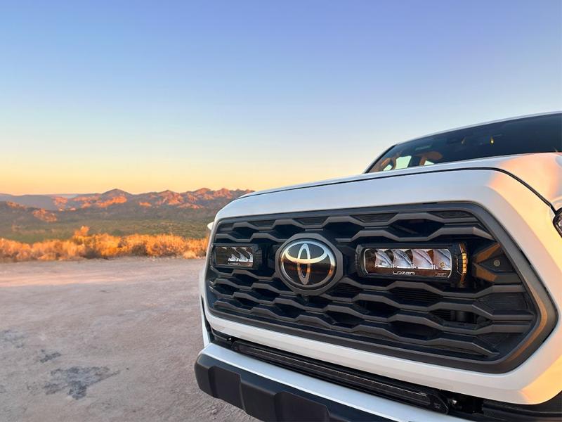 Sada světel do masky Lazer pro Toyota Tacoma TRD Sport/Offroad (2023+), Triple-R 750