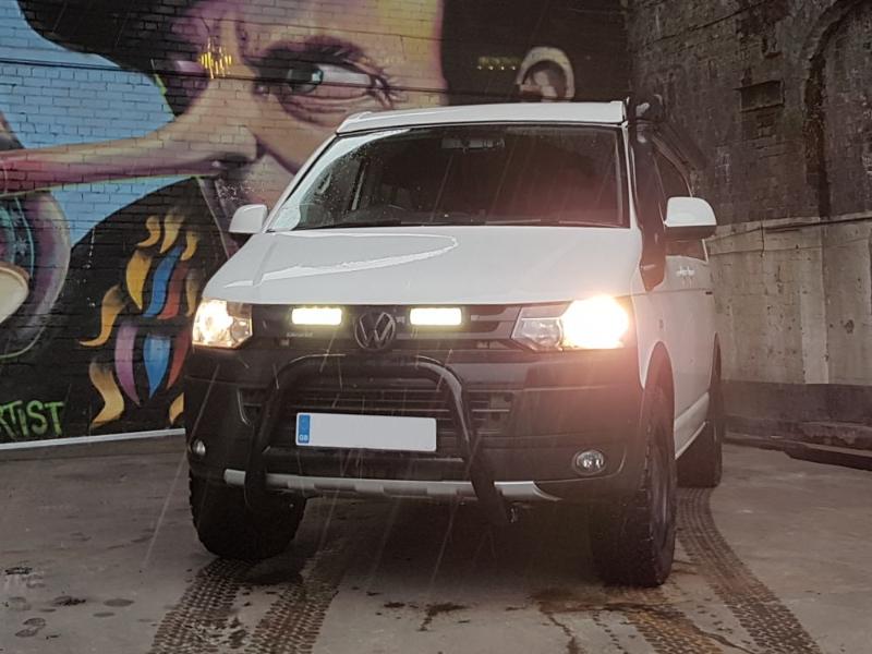 Sada světel do masky Lazer pro Volkswagen T5.1, Triple-R 750