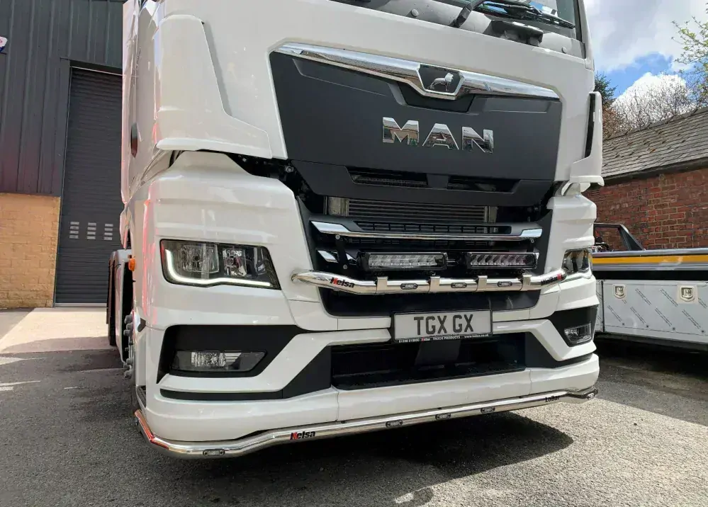 Přední nerezový rám Kelsa MiniBarXL pro MAN TG3- GX,GM