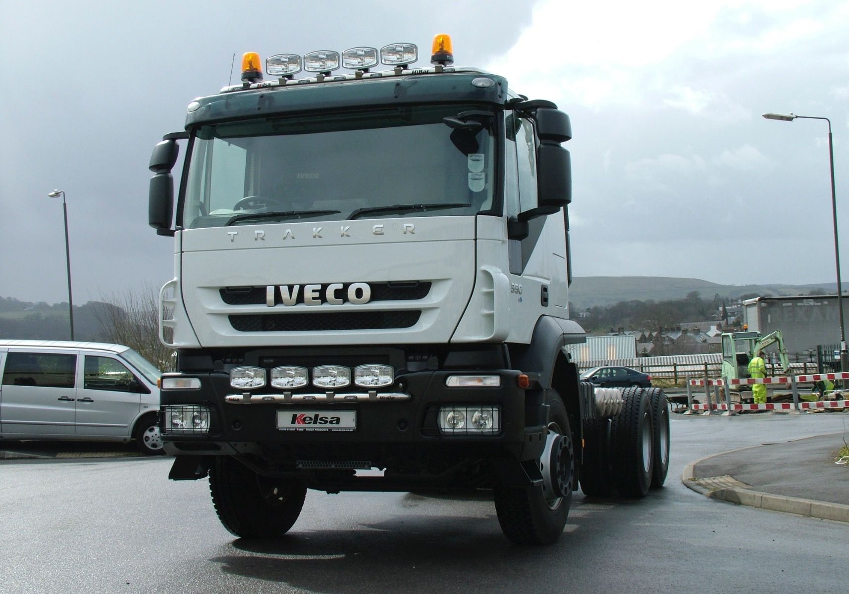 Přední nerezový rám Kelsa MiniBar pro Iveco Trakker