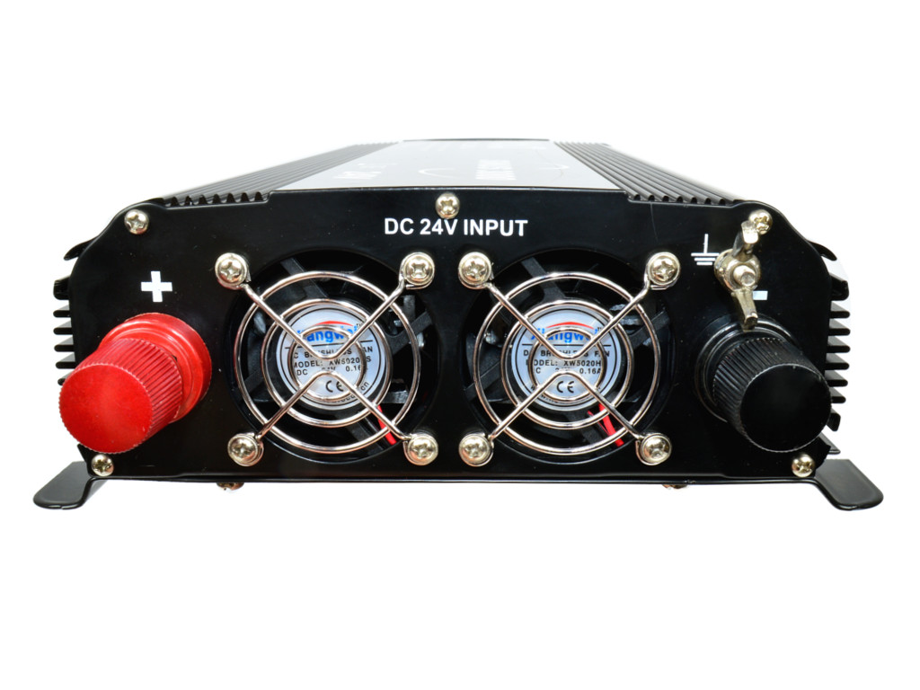 Měnič napětí Volt SINUS 3000 24V 1500/3000W USB