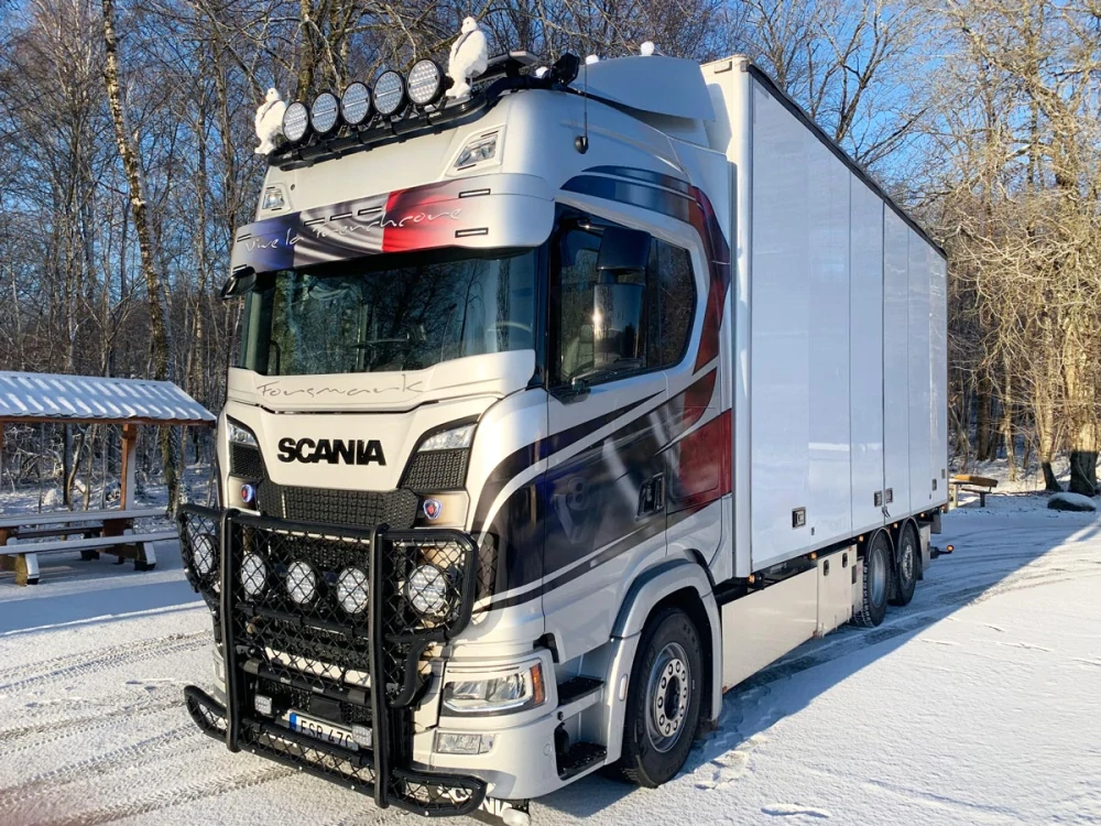 Sluneční clona pro Scania NTG 35cm, 7 výřezů