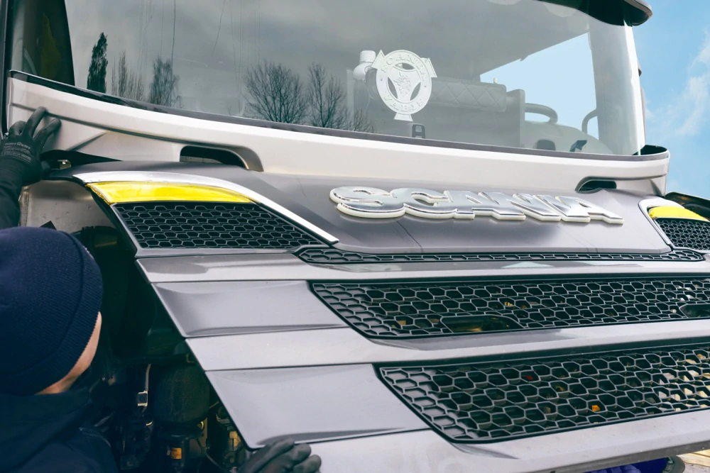 Kryt stěračů "květináč" pro Scania NTG TSS