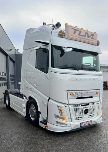Sluneční clona type 3 Volvo FH Aero