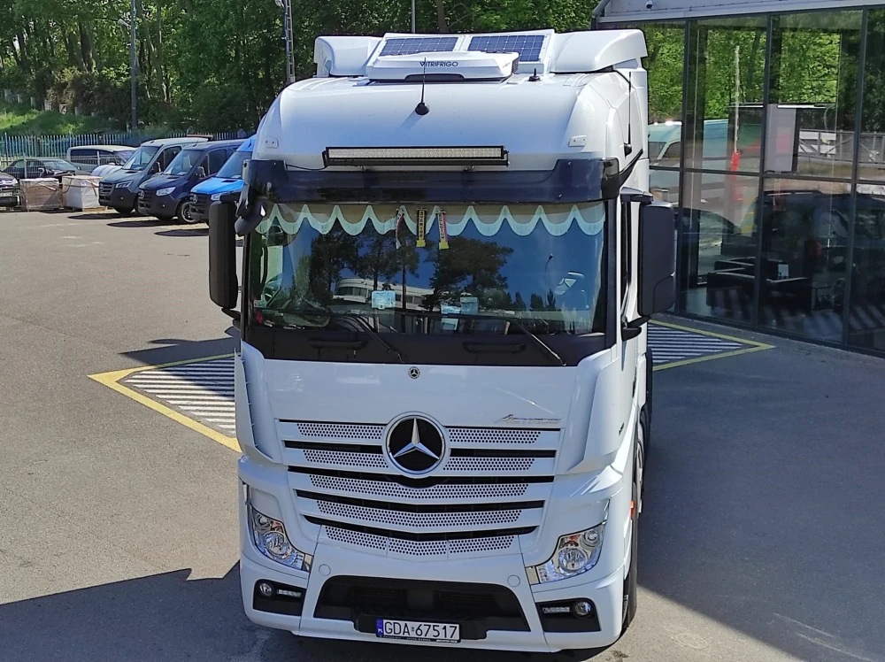 Montážní sada Stratos 24V, Mercedes Actros - Denní kabina, Big space