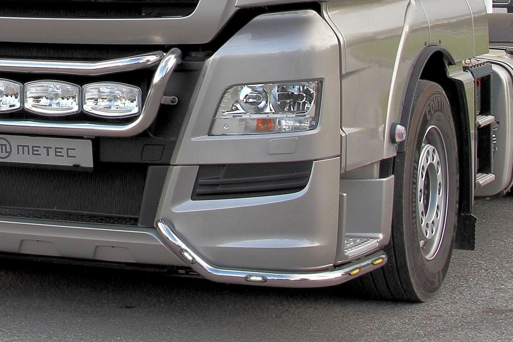 Spodní rohový rám METEC pro MAN TGX 2007-, 8LED, nerez DOPRODEJ