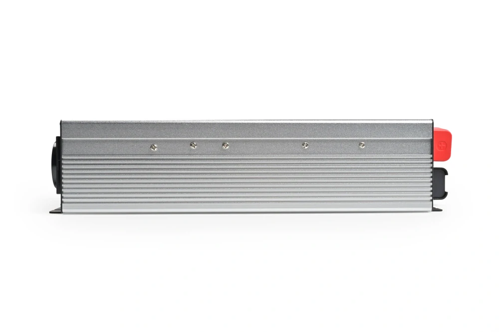 Měnič napětí Skyled 12V/230V, 4000W (2000W trvalý), čistý Sinus
