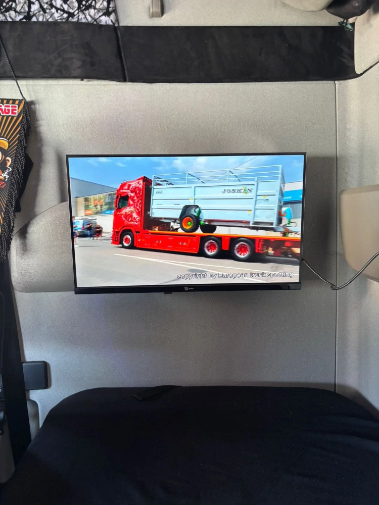 Man TGX držák TV pro lůžkovou oblast