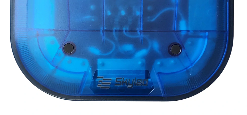 Výstražná modrá LED rampa SKYLED 1819 mm, 10–30 V, 232 W, ECE R65, Class 2, ECE R10, SAE J845, IP67