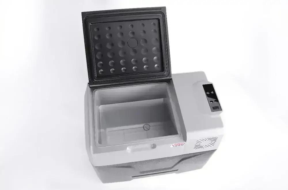 Přenosná kompresorová autochladnička Vigo Cool V40W, 40 l, 12/24/230V, Rukojeť a kolečka