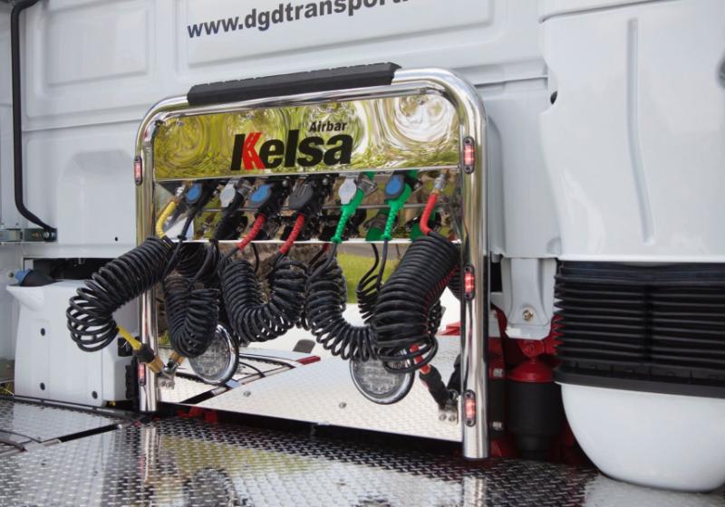 Nerezový rám Kelsa AirBar pro  DAF XF106 Facelift Spacecab