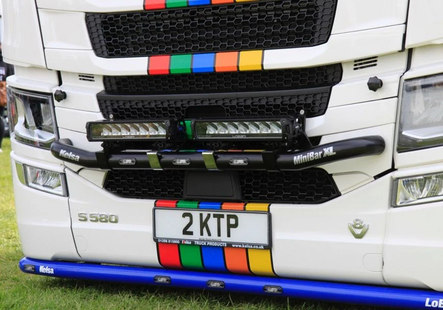 Přední nerezový rám Kelsa MiniBarXL pro Scania Next Generation R&S střední, vysoká kabina