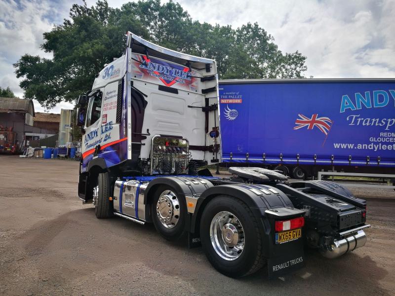 Nerezový rám Kelsa AirBar pro  Renault T Range Long Haul Sleeper