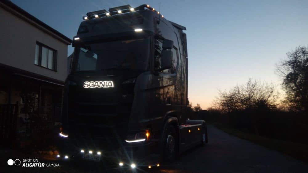 LED podsvícený nápis SCANIA- Nerezový