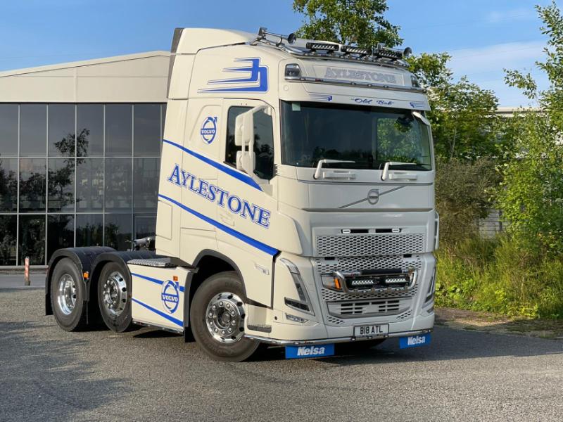 Přední nerezový rám Kelsa MultiBar XS High Mount pro Volvo FH4/5 denní kabina, Globetrotter, Globetrotter XL