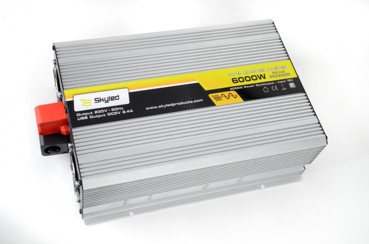 Měnič napětí Skyled 12V/230V, 6000W (3000W trvalý), čistý Sinus