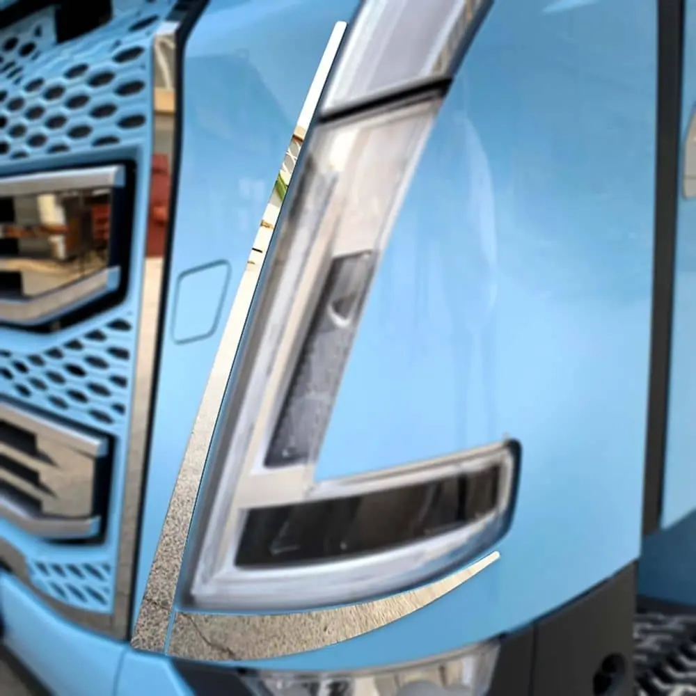 Nerezové lemování hlavních světlometů pro Volvo FH5 2021-