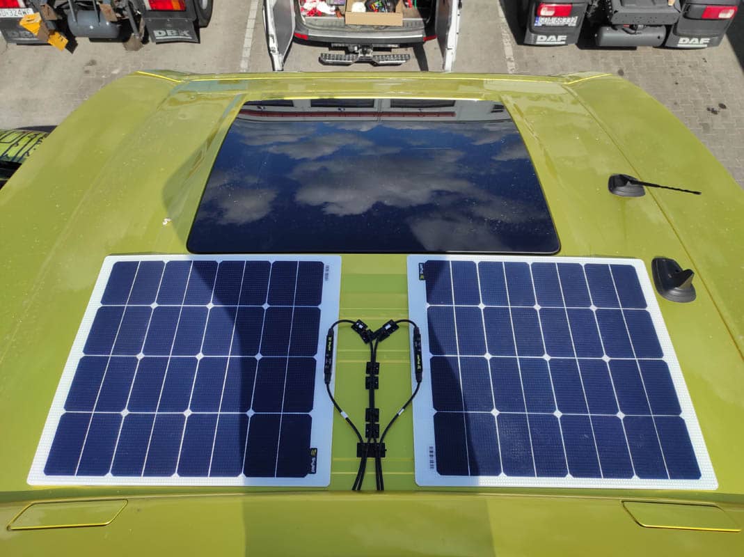 Sada solárních panelů Skyled 2x55 W pro Daf DAF XG+