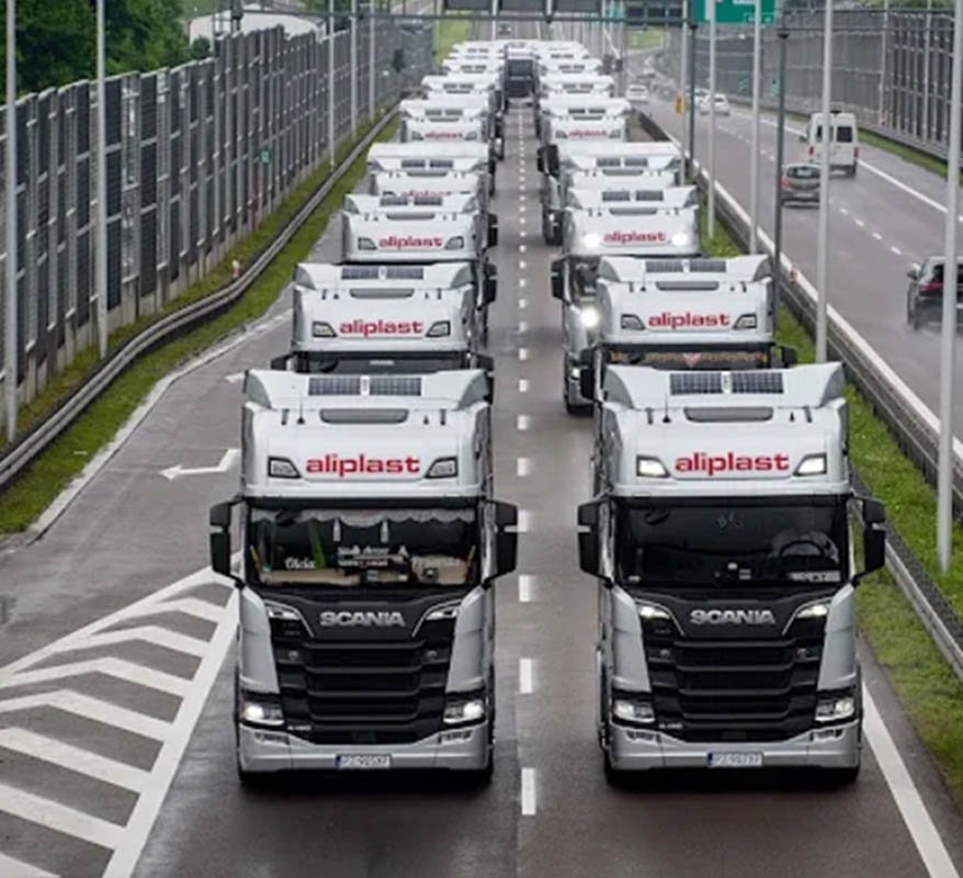Sada solárních panelů Skyled 2x55 W pro Scania Next Generation S / R