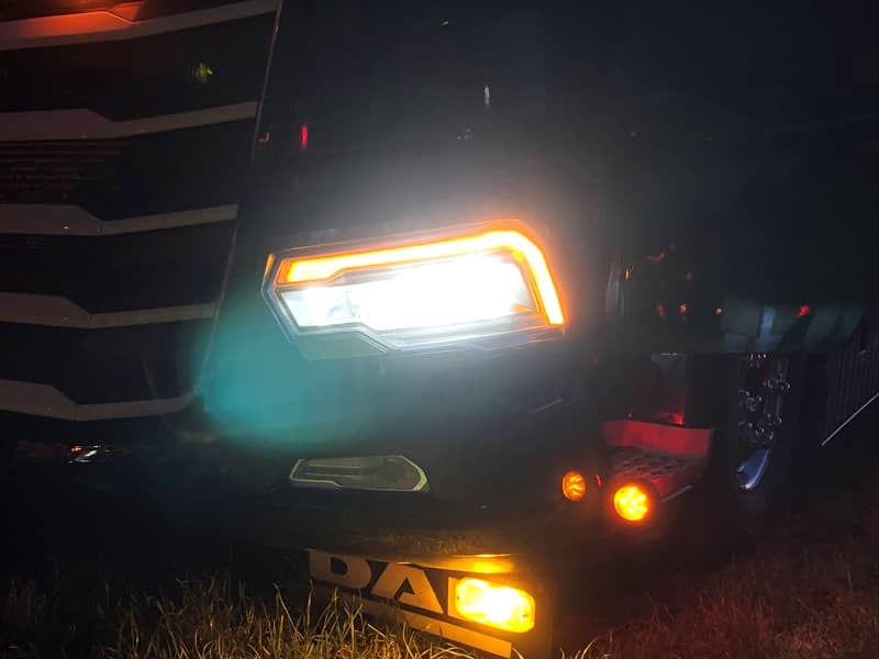 Oranžové LED moduly denního svícení pro DAF XG, XG+ a XF 2021-
