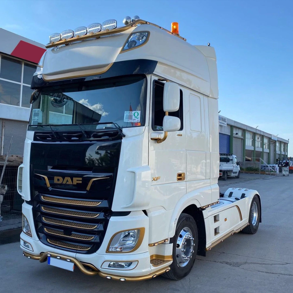 Nerezový rám pod nárazník, třídílný, 11 LED, Daf XF106