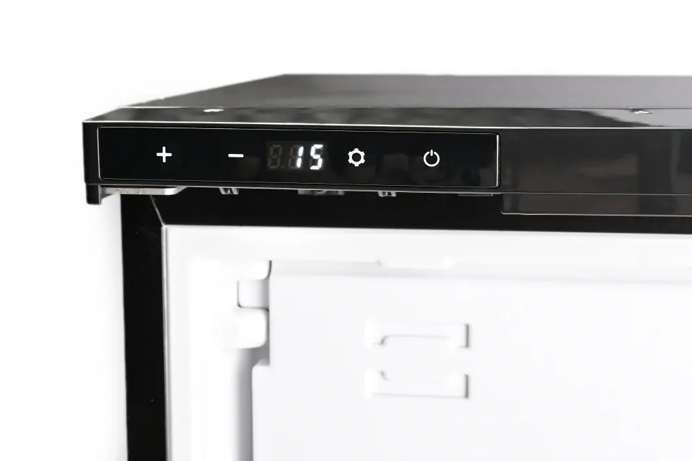 Kompresorová lednice s mrazákem do karavanu Vigo Cool 50 l 12/24V