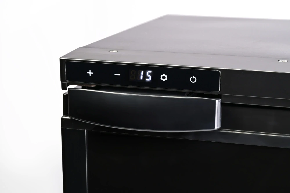 Kompresorová lednice s mrazákem do karavanu Vigo Cool 40 l 12/24V