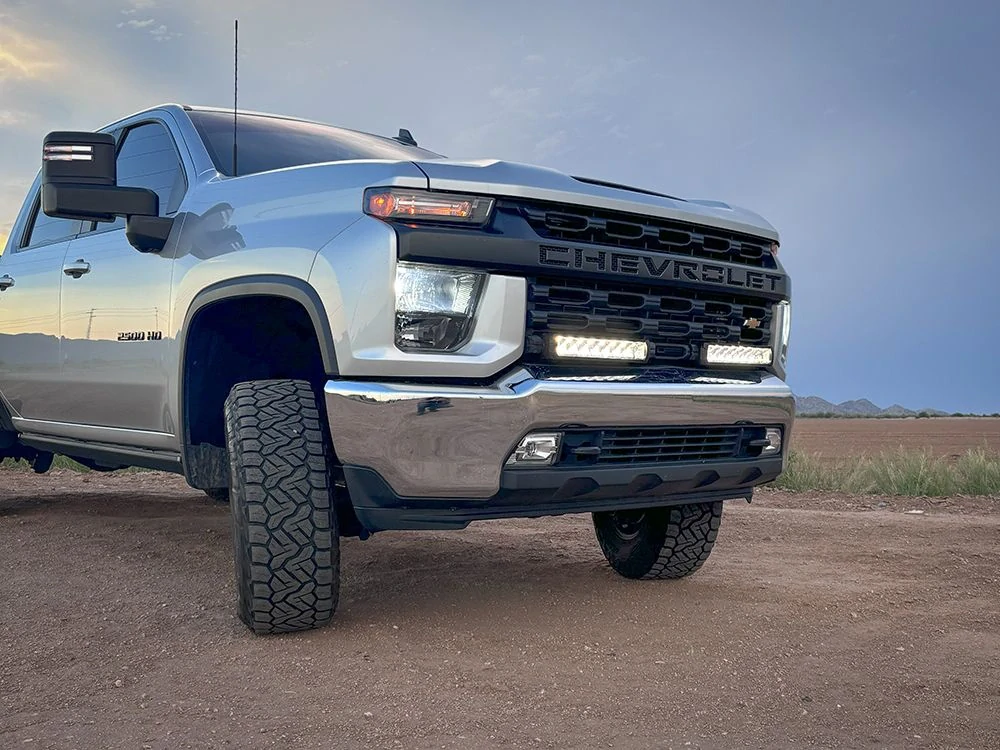 Sada světel do masky Lazer pro Chevrolet Silverado 2500/3500LT, 2x Triple-R 1000