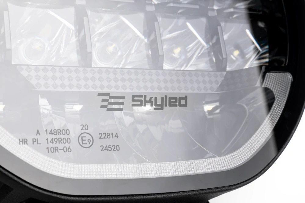 LED přídavný reflektor Skyled Scallop 9x 9", s dynamickým pozičním světlem, 10-32V, 180W, ECE R10/R148/R149