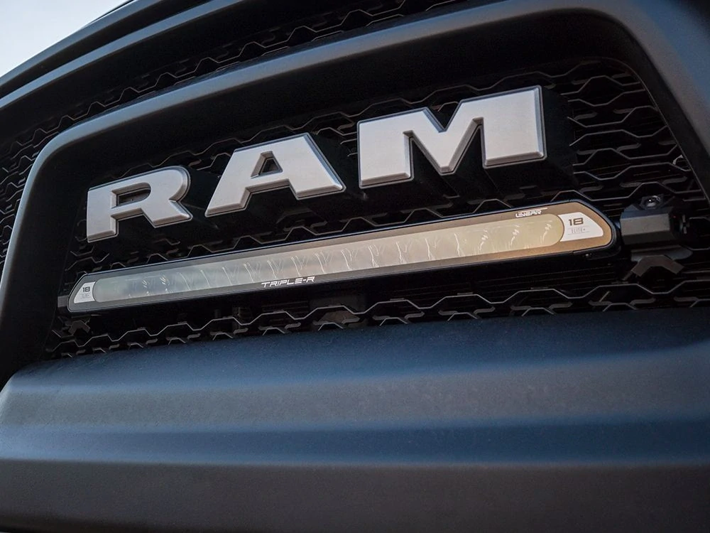 Sada světla do masky Lazer, pro Dodge RAM Rebel (2019-2024), linear-18/glide
