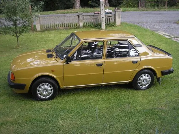 Leštěnka na lak White Diamond Black Pearl