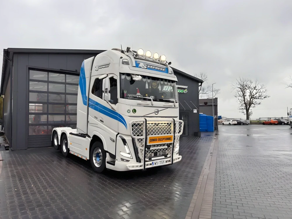 Sada světel do masky Skyled, Volvo FH5, 2x Skyled Slide 14,5"