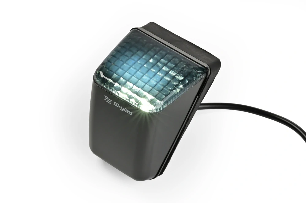 LED poziční světlo na střechu Skyled 24V - bílé