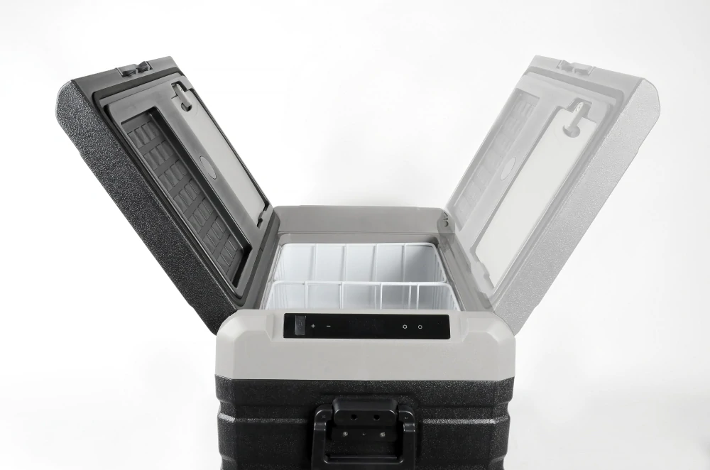Přenosná kompresorová autochladnička Vigo Cool V40R, 40 l, 12/24/230V s baterií 15600 mAh