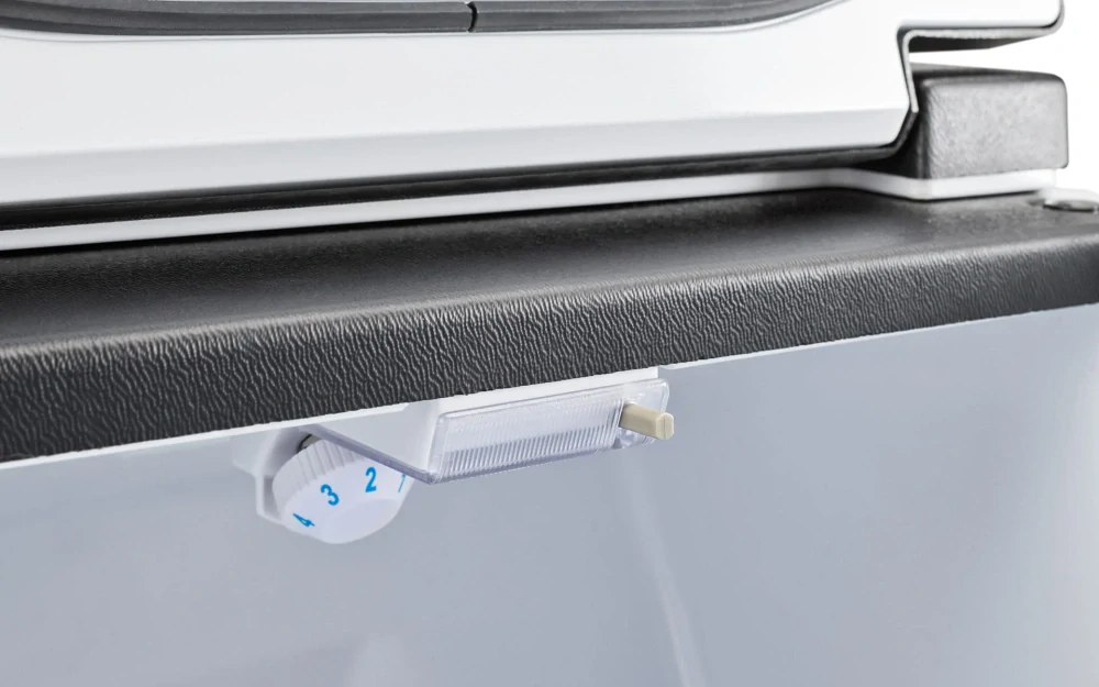 Lednice s mrazákem Indel B TB40 12/24V- 39l pro vozy MAN TGX od roku 2018
