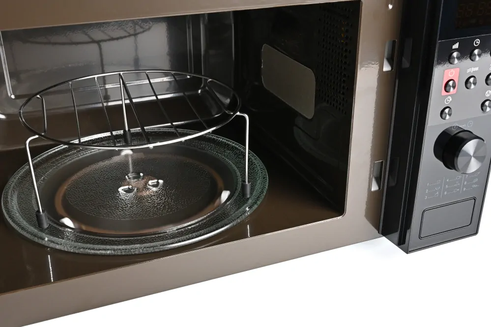 Mikrovlnná trouba ROADCHEF 24V standard s montážní sadou pro DAF XF 95  SSC