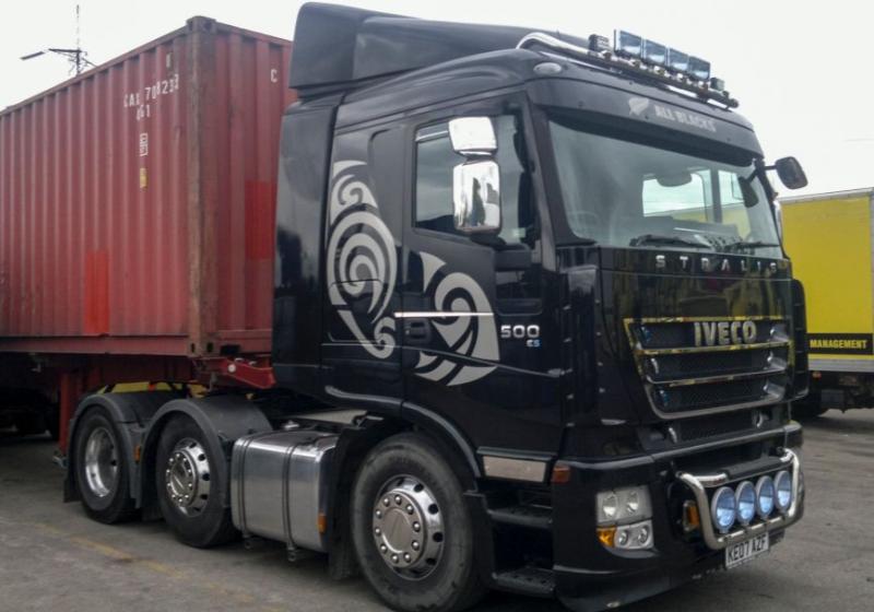 Střešní nerezový rám Kelsa HiBar pro  Iveco Stralis Cube s HIWAY Active Day