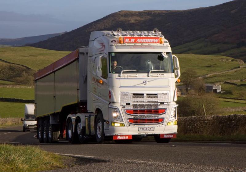 Nerezový rám Kelsa VisorBar pro Volvo FH 2013-2020 Globetrotter
